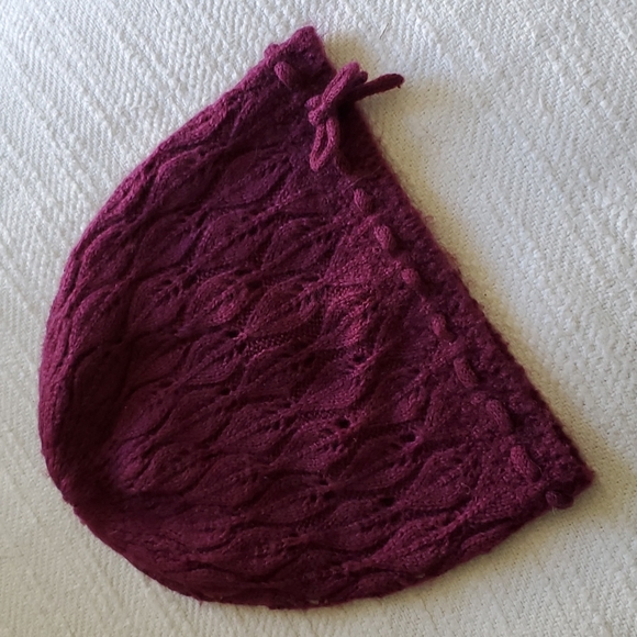 H&M Wine color Bennie hat with little bow knit Winter, Fall, Cold Weather - Picture 3 of 6